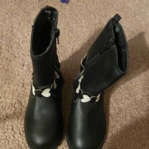 Carters boots